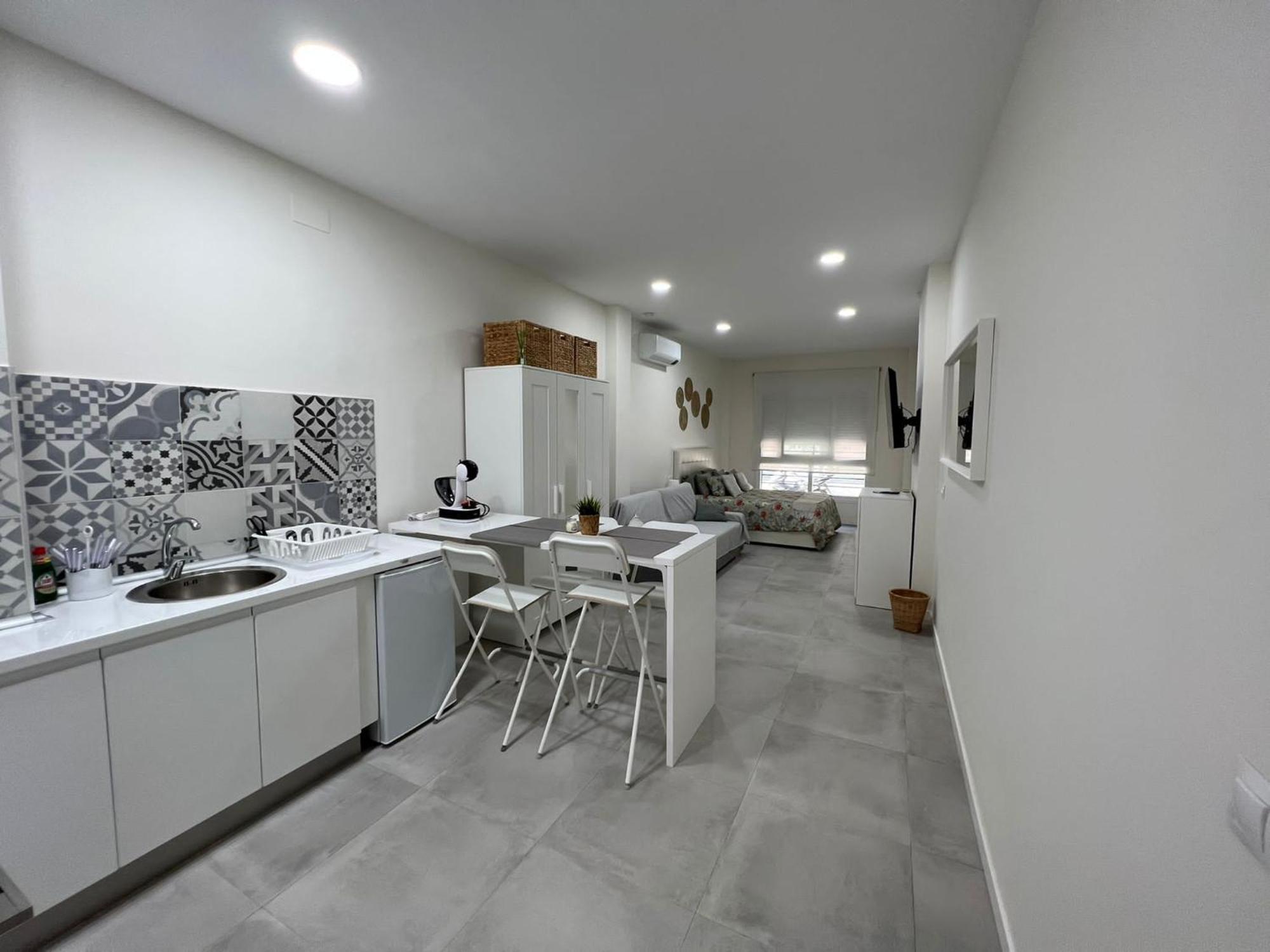 Centro Estudio Trinidad Malaga 3 ภายนอก รูปภาพ